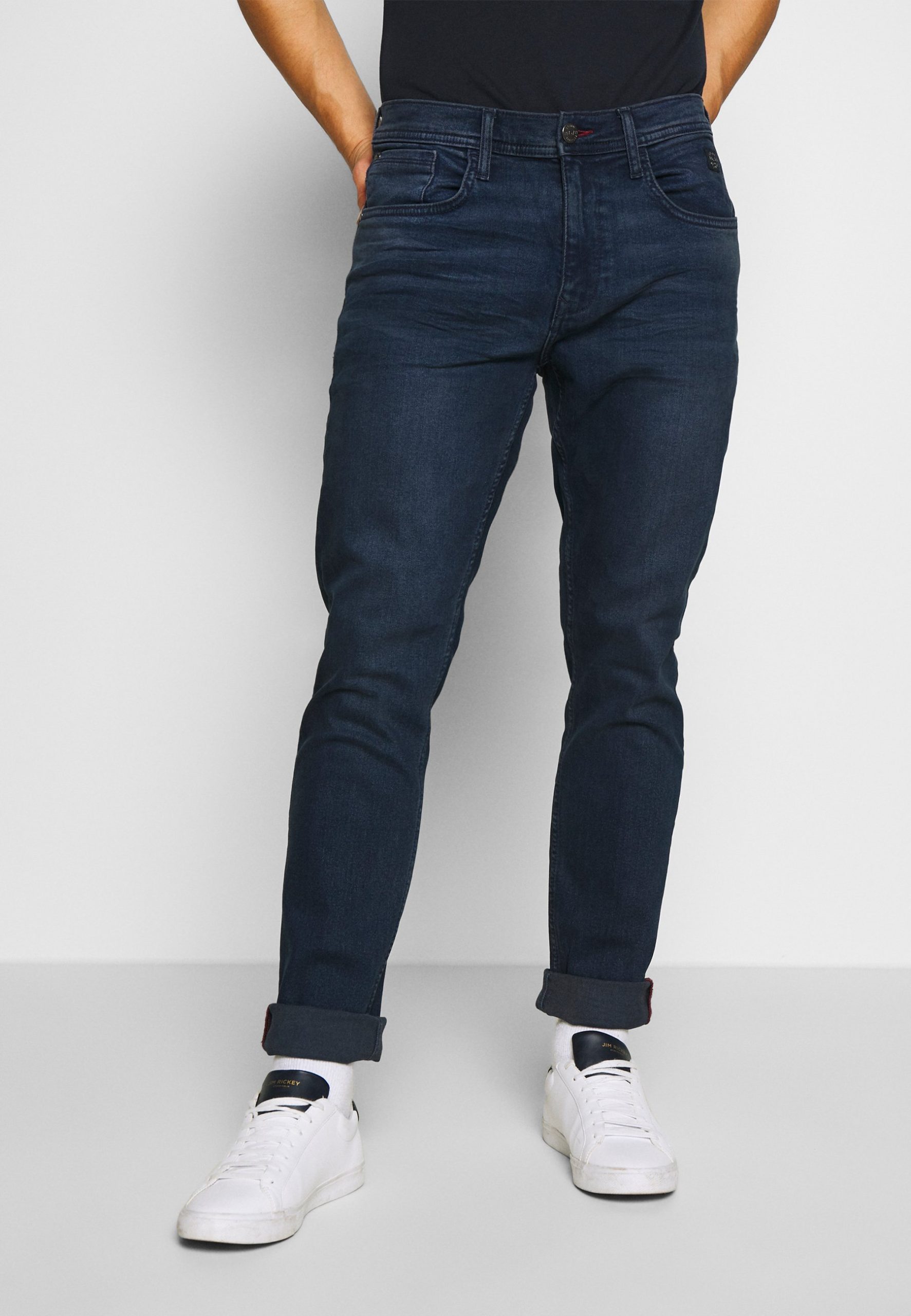 blend-jeans-201tkv-1.jpg